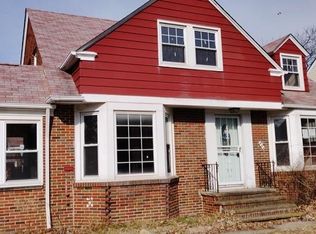 864 Medford Rd, Cleveland Heights, OH 44121