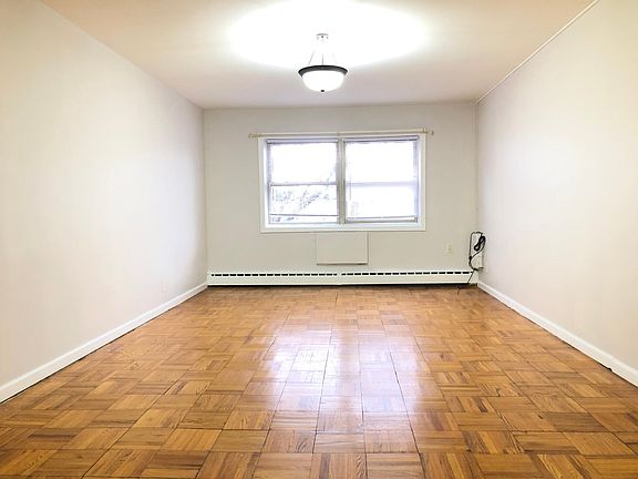 3rd image of 36 Duncan Ave #53B