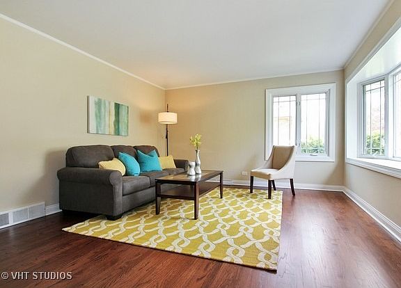 2nd image of 9022 Oconto Ave