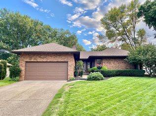 9616 Hammontree Dr, Urbandale, IA 50322