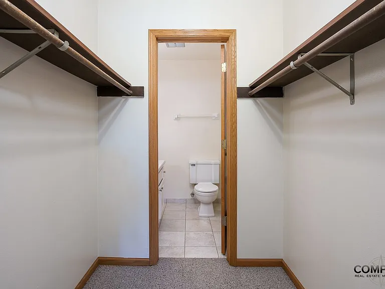 Half Moon Lake Apartments — Photo 38