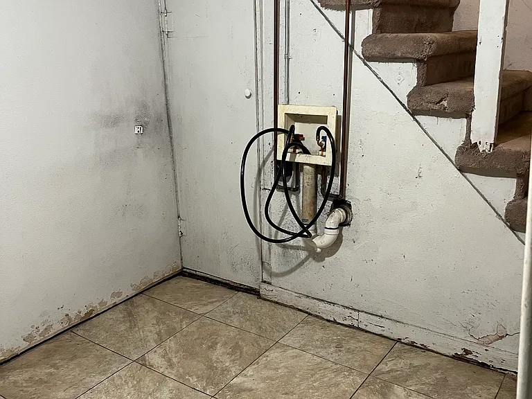 1807 E Evans Ave — Photo 10