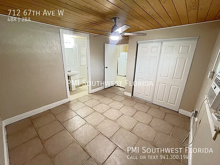 712 67th Ave W — Photo 10
