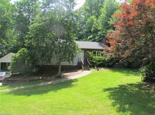 1087 Cresthaven Rd, Lewisville, NC 27023