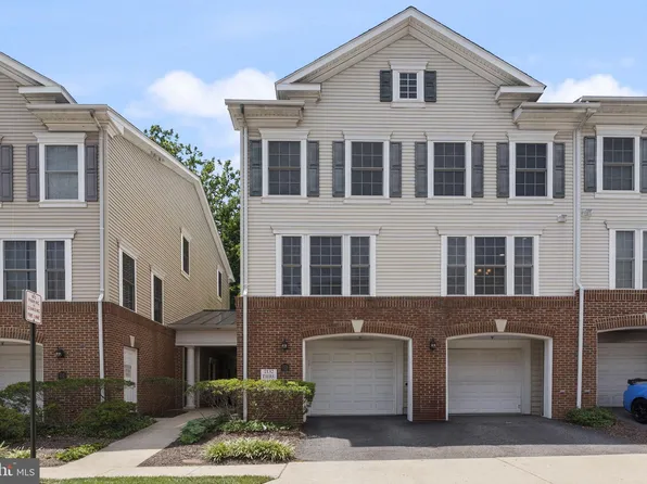 7134 Huntley Creek Pl #71B, Alexandria, VA 22306