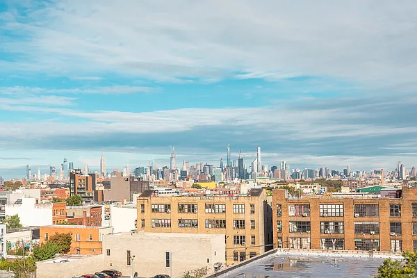 Rented by MySpaceNYC | media 25