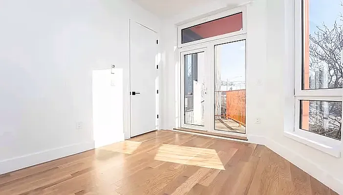435 Meeker Ave #2B — Photo 7