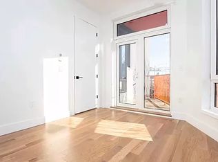 435 Meeker Ave #2B, Brooklyn, NY 11222