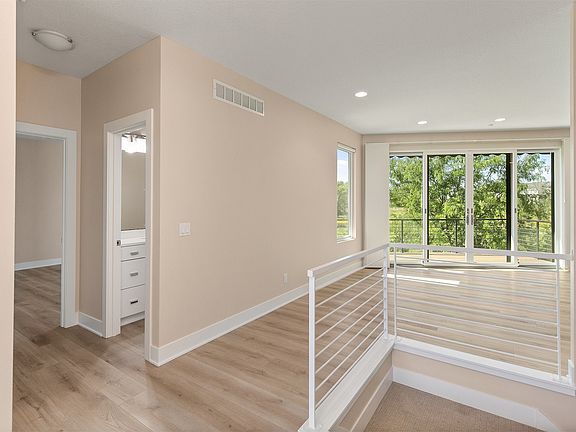 3rd image of 850 84th St