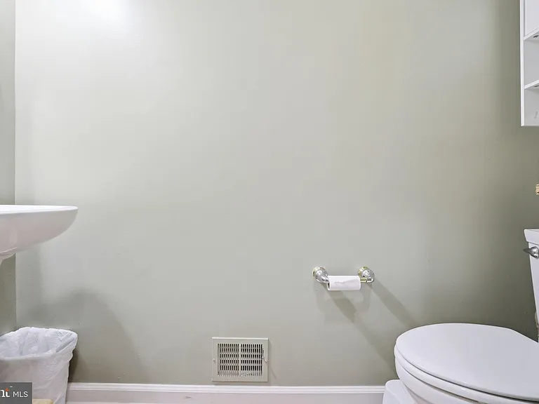 5767 Bush Hill Dr — Photo 30