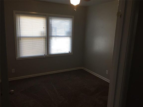 2nd image of 5120 Ira St