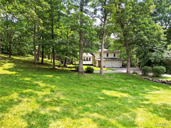 47 Green Valley Rd, Eureka, MO 63025