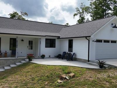 447 John J Smith Rd, Oneida, TN, 37841