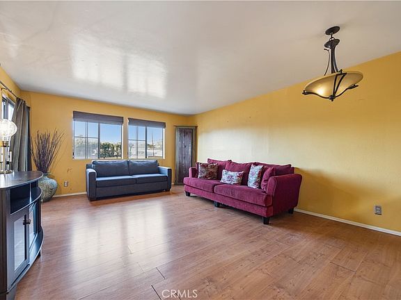 2nd image of 2507 E 15th St Unit 109