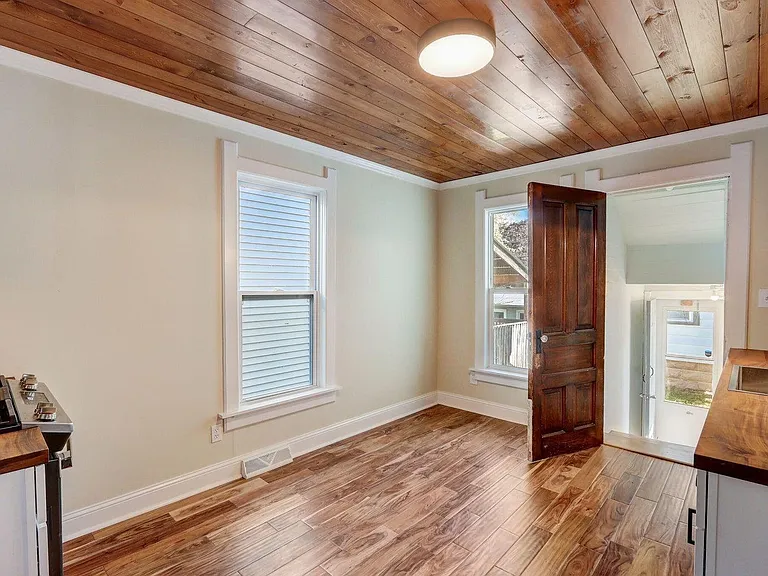 3330 N Fratney St — Photo 6