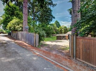 9325 NE 175th St, Bothell, WA 98011