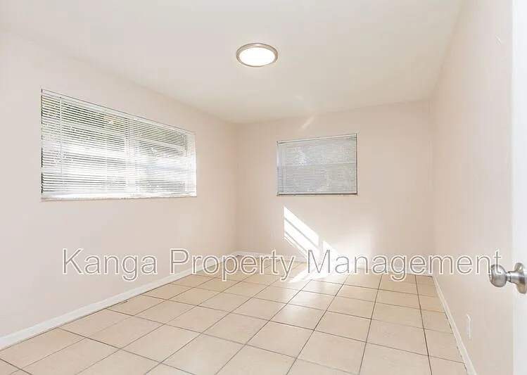 7750 SW 10th Ct #B — Photo 18