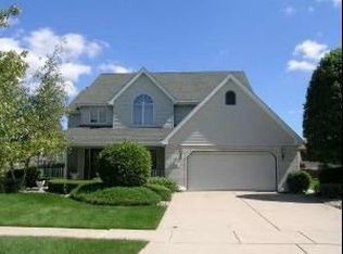 732 Wellington Pkwy, New Lenox, IL 60451