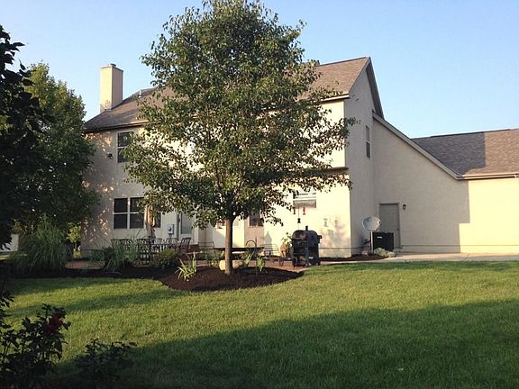 3rd image of 825 Delmead Dr