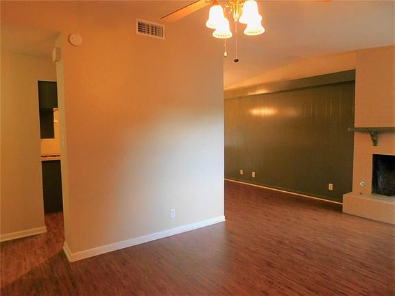 5th image of 8902 Little Walnut Pkwy #B