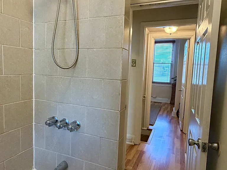 2515 Webb St — Photo 10