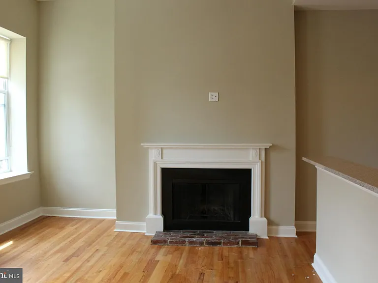 406 S 9th St #3F — Photo 9