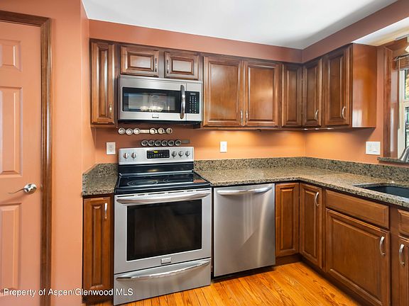 4th image of 65 Vista Dr