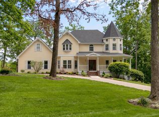 10434 Walnut Ln, Foristell, MO 63348