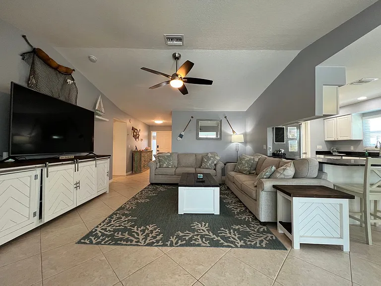 129 Barre Dr NW — Photo 6