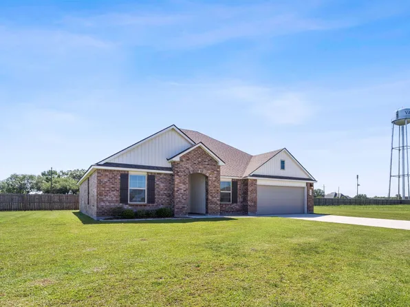 23135 Planters Dr, Vacherie, LA 70090