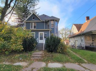 848 25th St, Rock Island, IL 61201