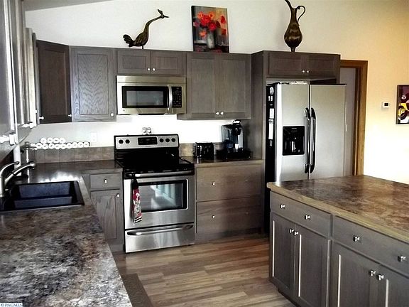 4th image of 689 Tanglewood Dr