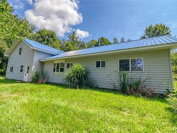 5th image of 10066 Point Rock Rd