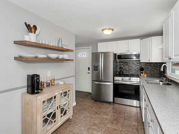 3rd image of 337 Westfield Rd