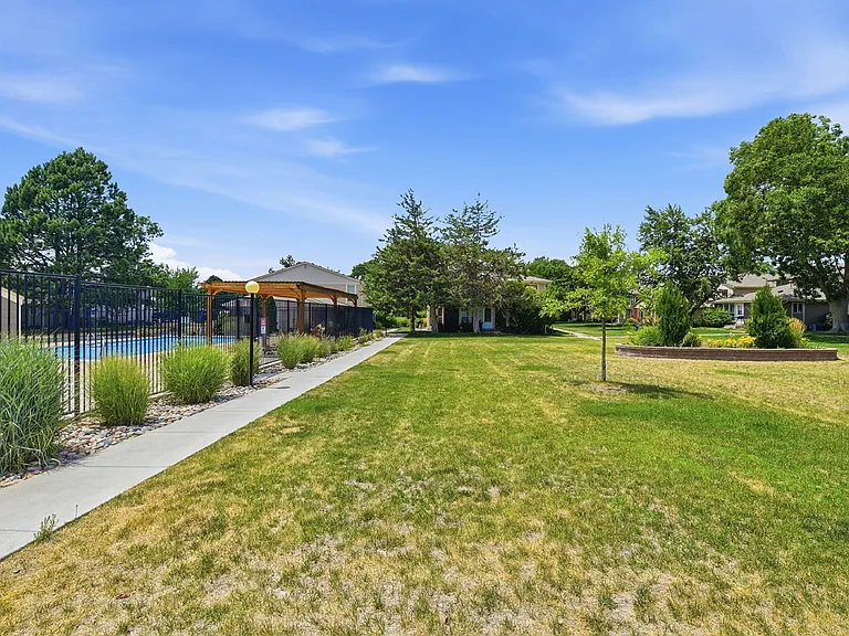 1225 S Oneida St #217 — Photo 21