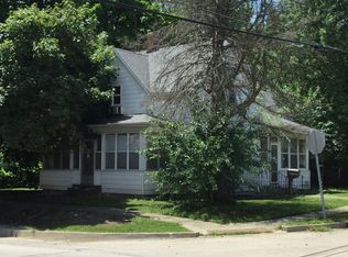 321 N Grant St, Clinton, IL 61727