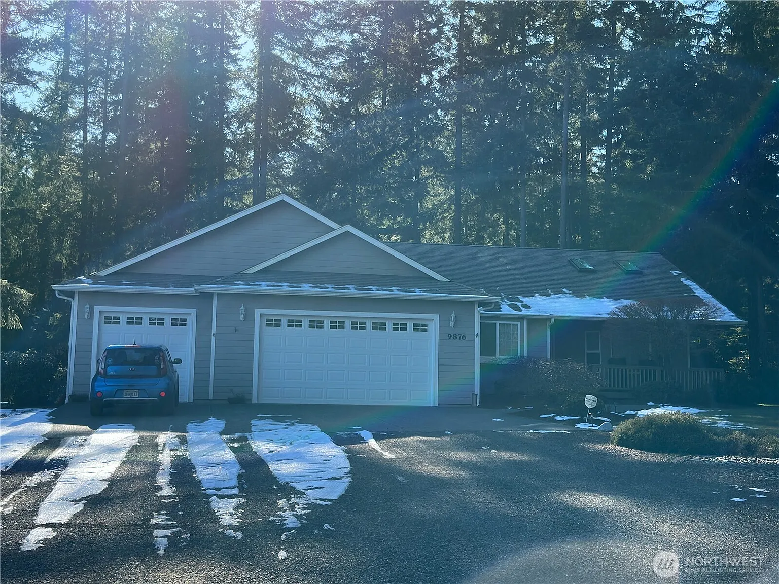 9876 Orchard Avenue SE photo 1