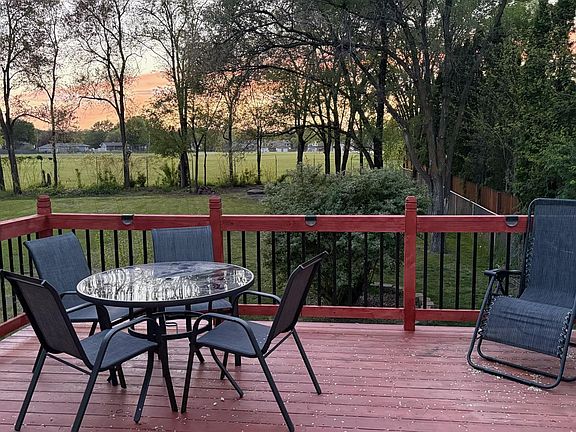 3rd image of 6805 Craig Ct