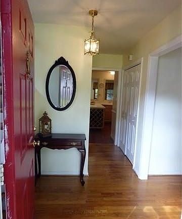4th image of 1914 Flintwood Dr
