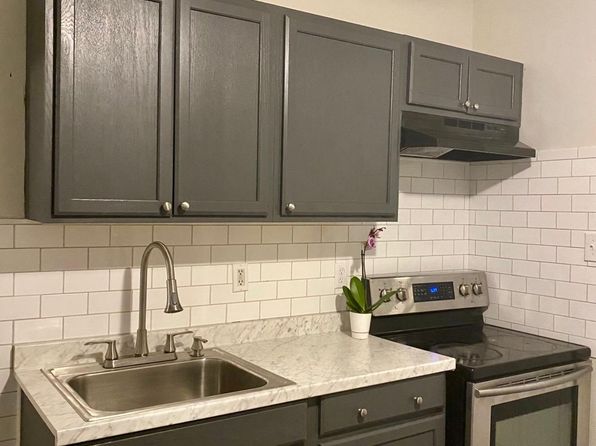 2895 W Liberty Ave #1