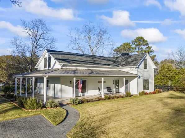 82 Childs St, Martin, GA 30557