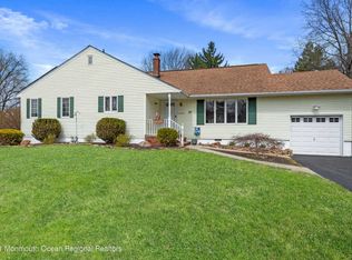 11 Deerfield Rd, Holmdel, NJ 07733
