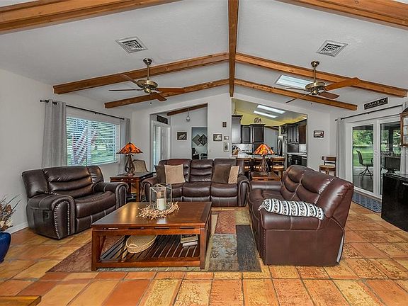 4th image of 2510 Northway Dr