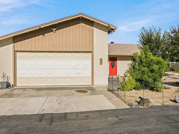 833 W Chase Ave, El Cajon, CA 92020