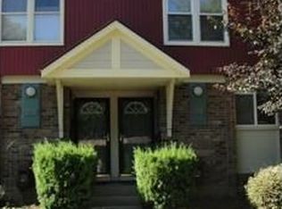 372 Hartman Ln, Saline, MI 48176