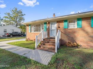 123 Puller Dr, Jacksonville, NC 28540
