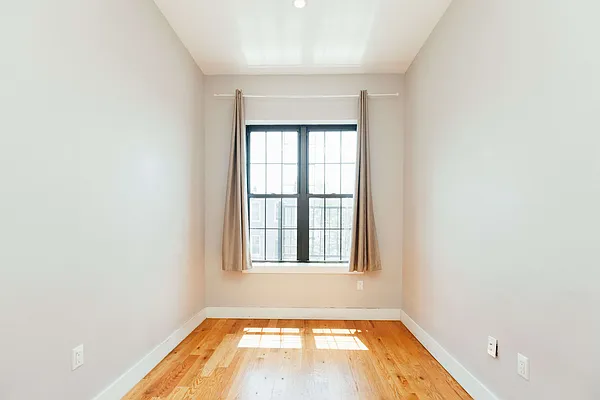 Rented by Nooklyn NYC LLC | media 19