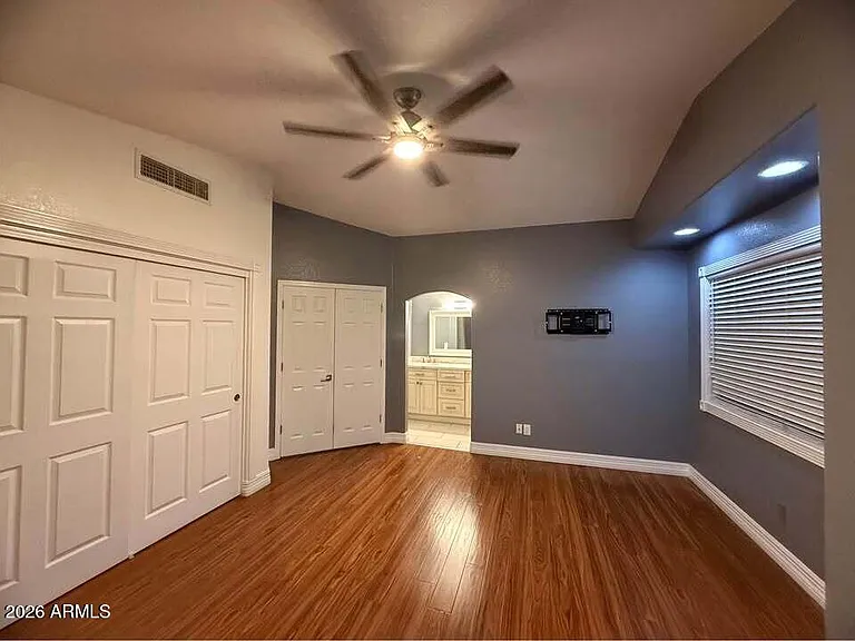 8623 W Cambridge Ave — Photo 11