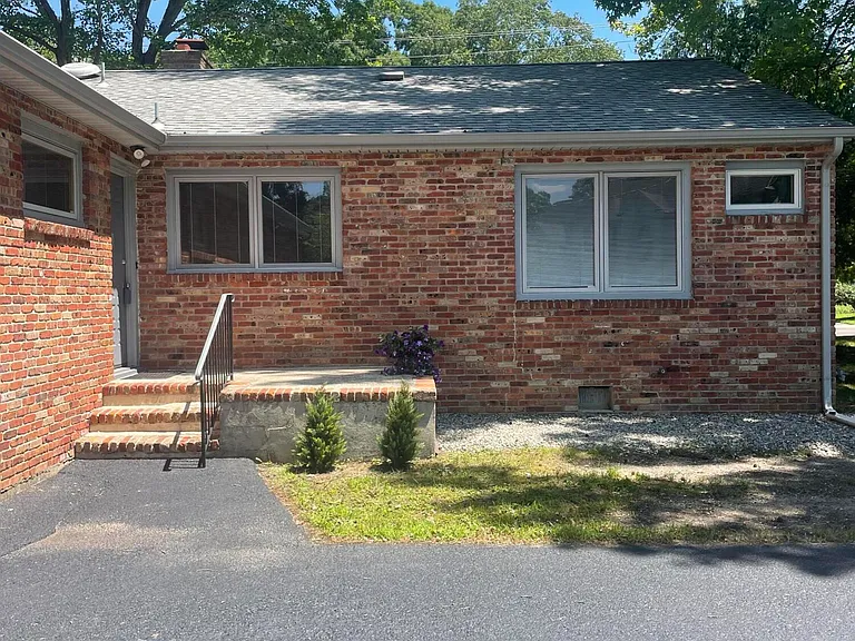 2601 Logan Rd — Photo 18