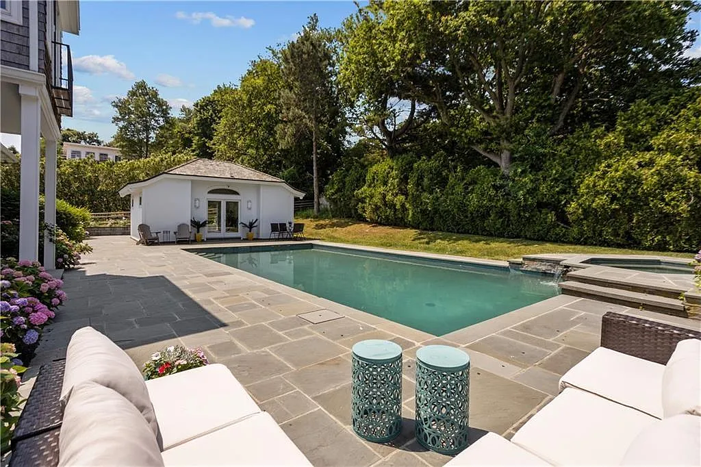 4 bed, 4.5 bath, 5225 sqft, $10,000 — Photo 4